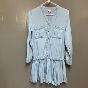 205 Collins Chambray button down tunic SZ S
